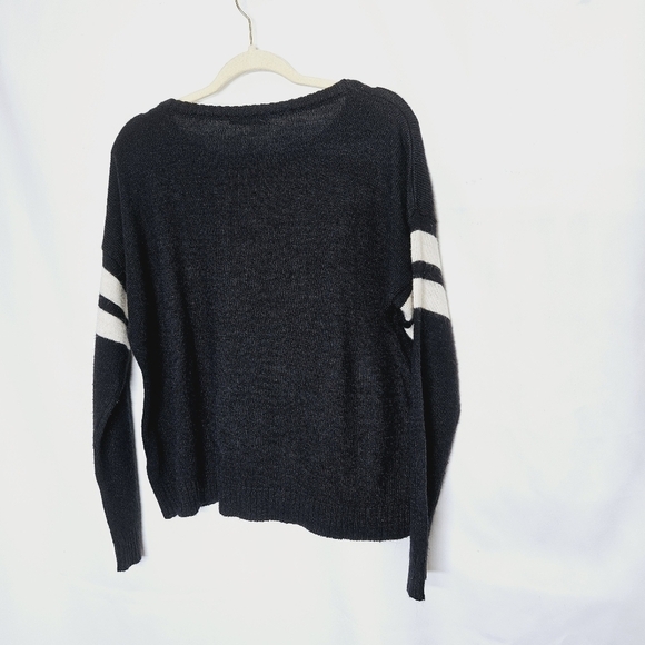 Brandy Melville Dark Navy Sweater Cream Stripes Wool Blend Boxy One Size OSFM - Picture 8 of 9